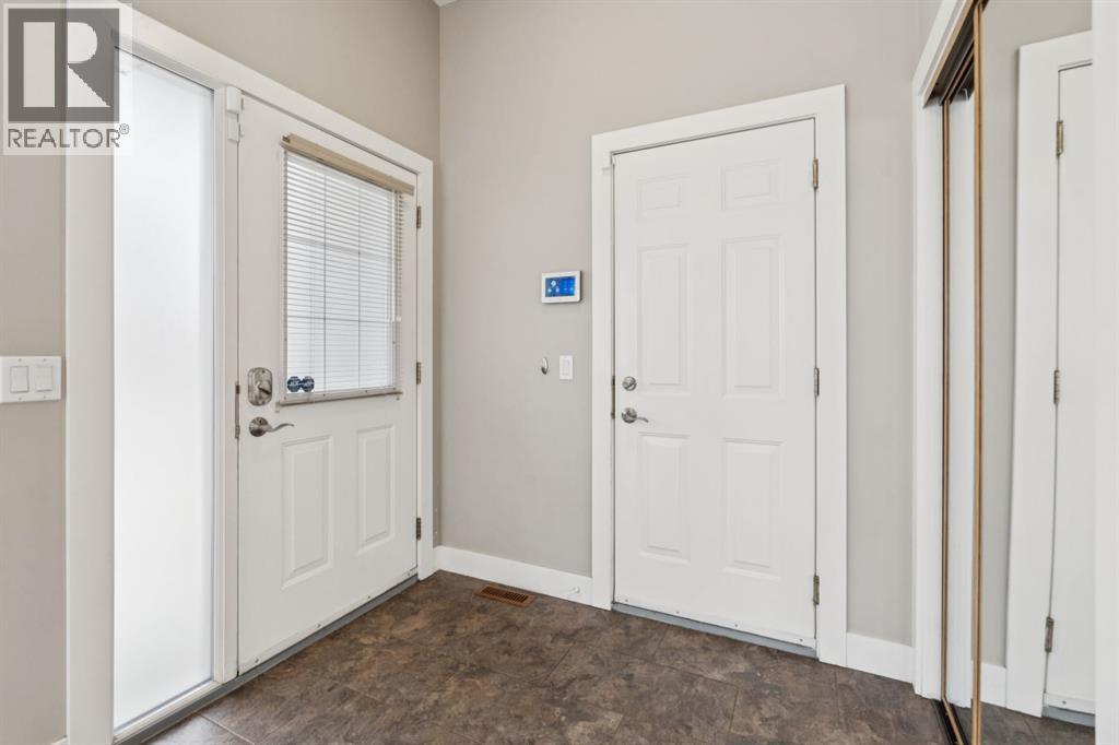17 Prestwick Pond Terrace SE, Calgary, Alberta  T2Z 3Z7 - Photo 10 - A2303713