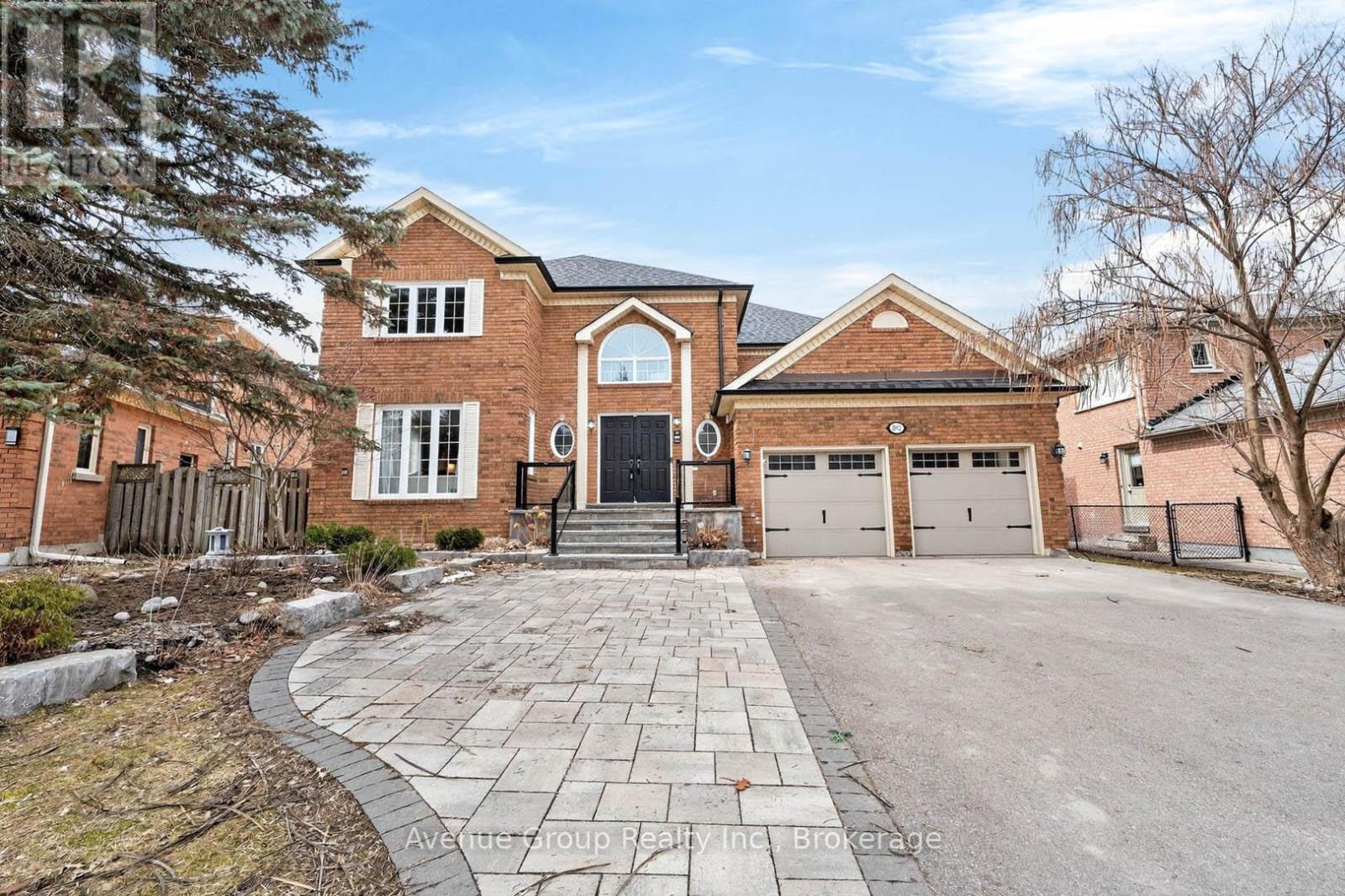 892 TEGAL PLACE, Newmarket, Ontario