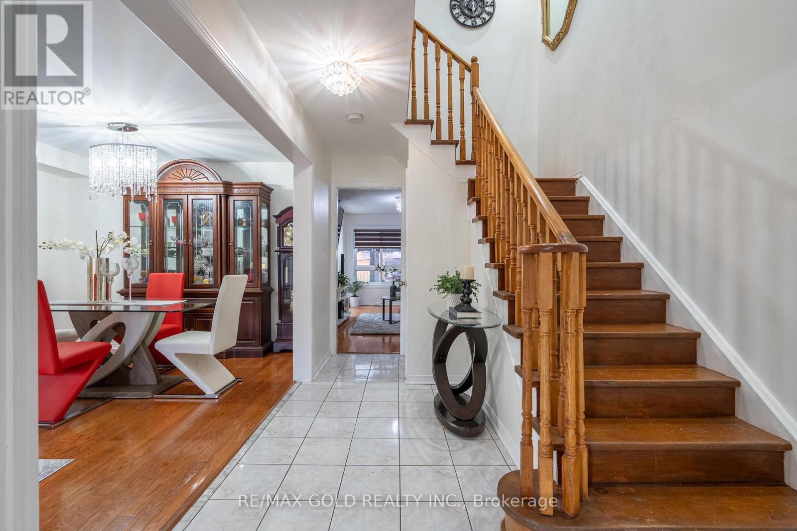 172 Desert Sand Drive, Brampton, Ontario  L6R 1P8 - Photo 9 - W13069066