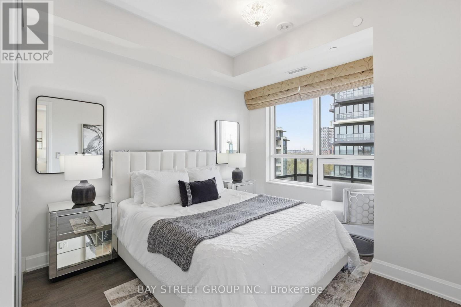 723 - 38 Water Walk Drive, Markham (Unionville), Ontario  L3R 6M8 - Photo 12 - N13073106
