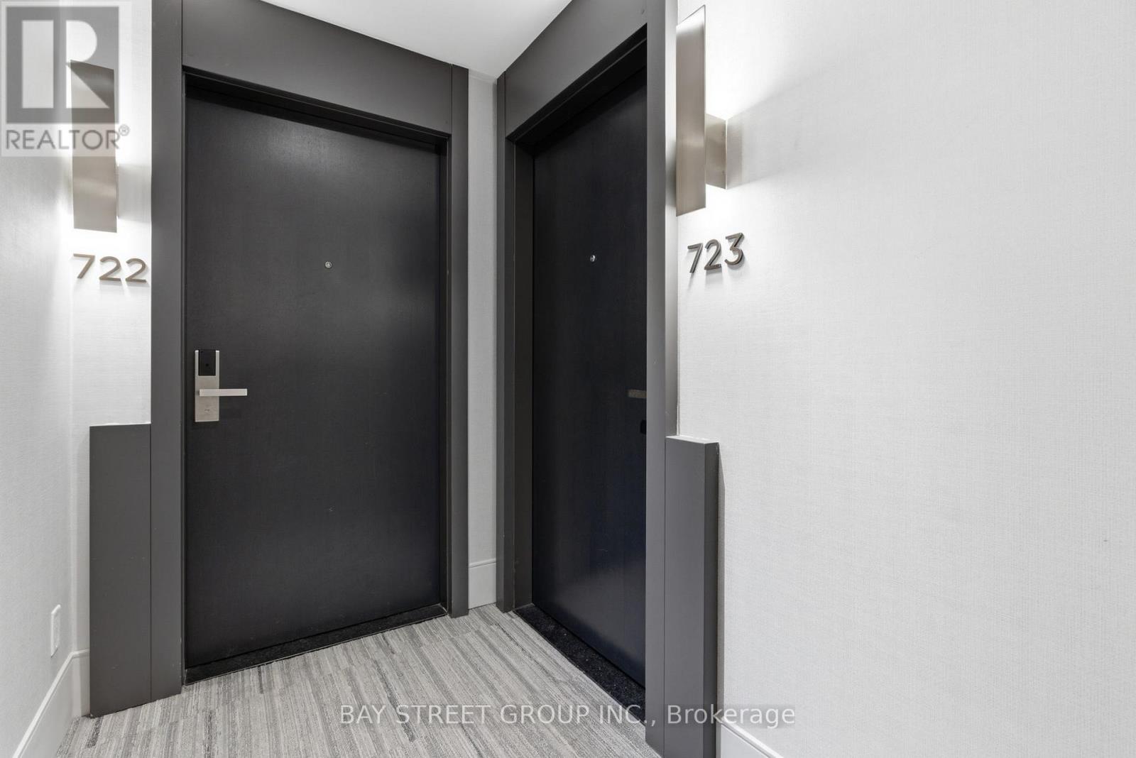723 - 38 Water Walk Drive, Markham (Unionville), Ontario  L3R 6M8 - Photo 2 - N13073106