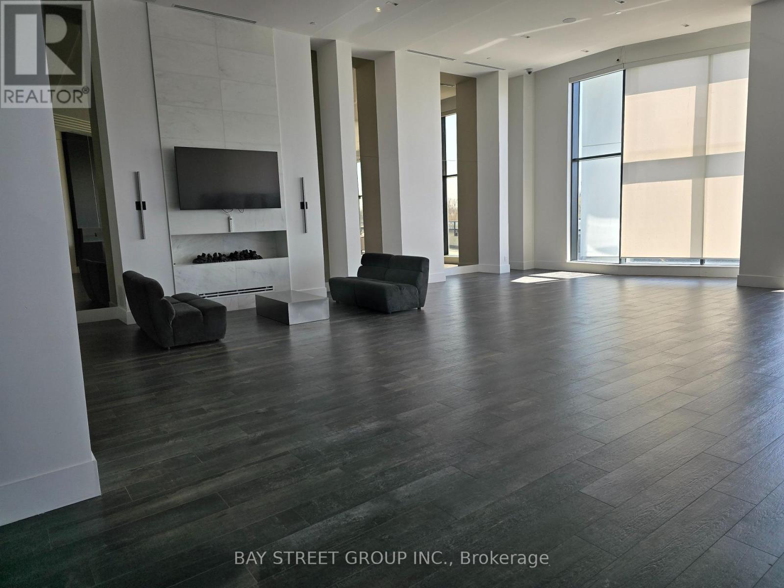 723 - 38 Water Walk Drive, Markham (Unionville), Ontario  L3R 6M8 - Photo 38 - N13073106