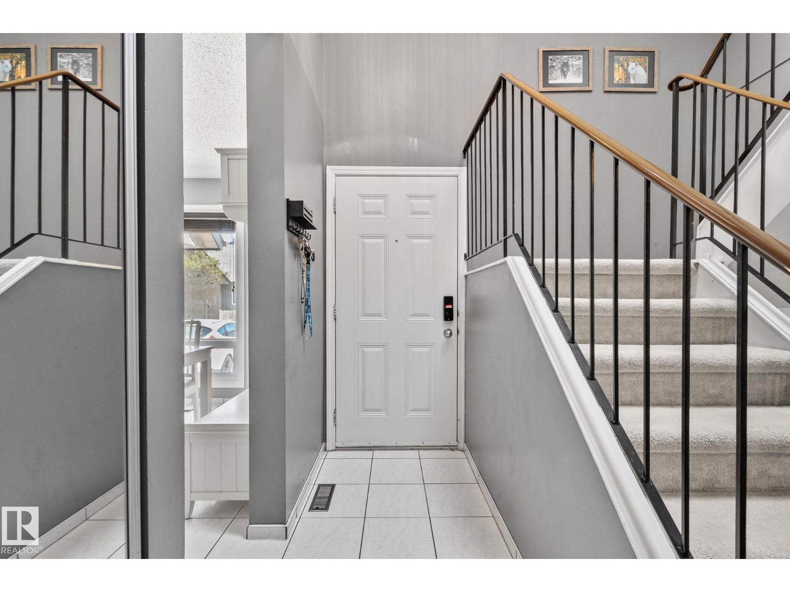 #8 1020 41 St Nw, Edmonton, Alberta  T6L 3N6 - Photo 3 - E4485373
