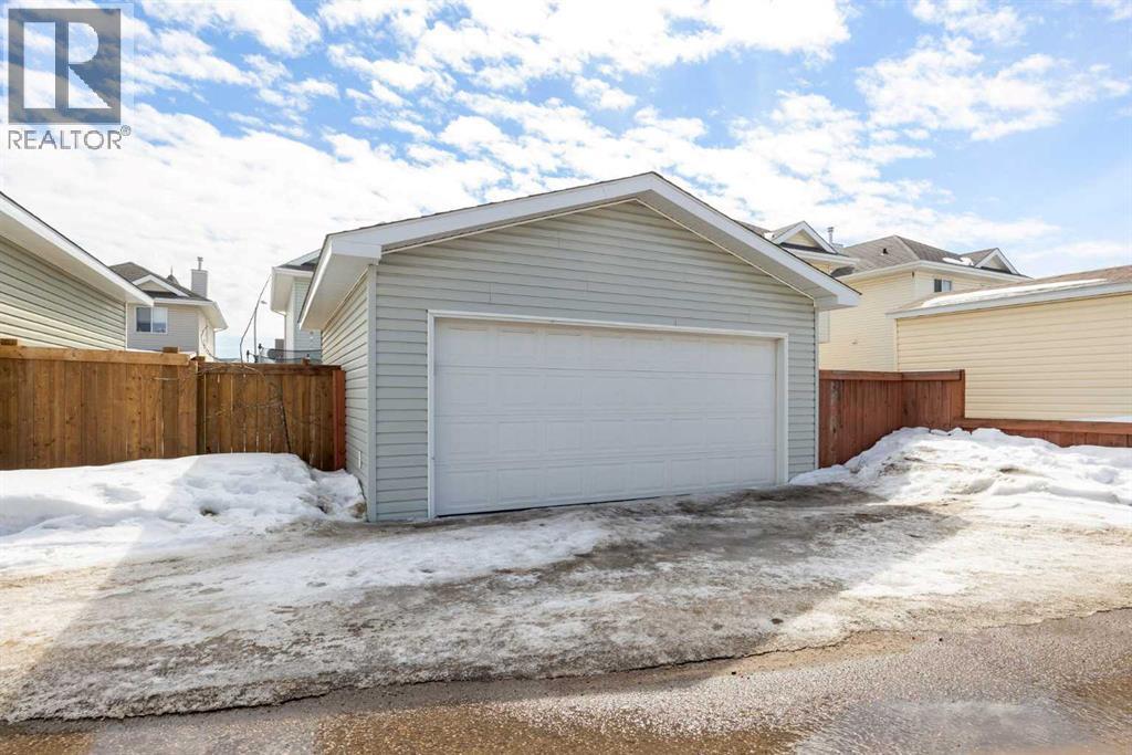 253 Pickles Crescent, Fort Mcmurray, Alberta  T9K 2T6 - Photo 38 - A2303562