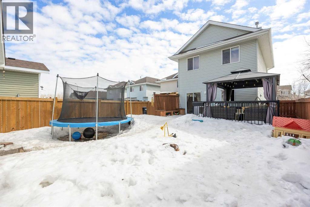253 Pickles Crescent, Fort Mcmurray, Alberta  T9K 2T6 - Photo 36 - A2303562