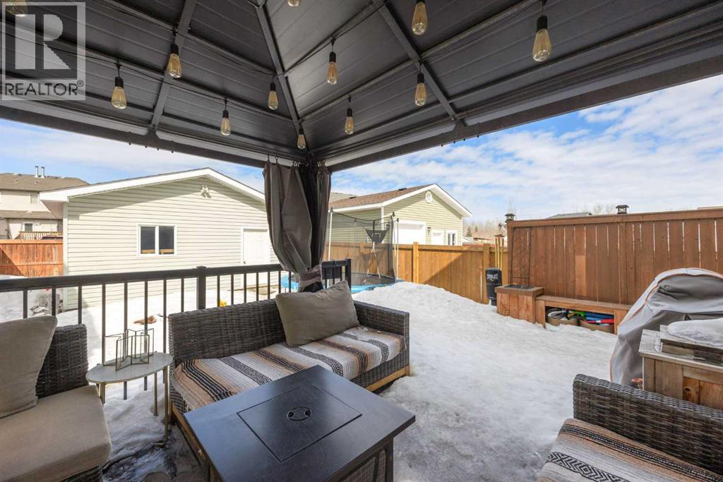 253 Pickles Crescent, Fort Mcmurray, Alberta  T9K 2T6 - Photo 33 - A2303562
