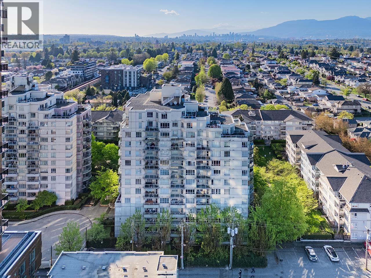 910 3489 Ascot Place, Vancouver, British Columbia  V5R 6B6 - Photo 1 - R3118564