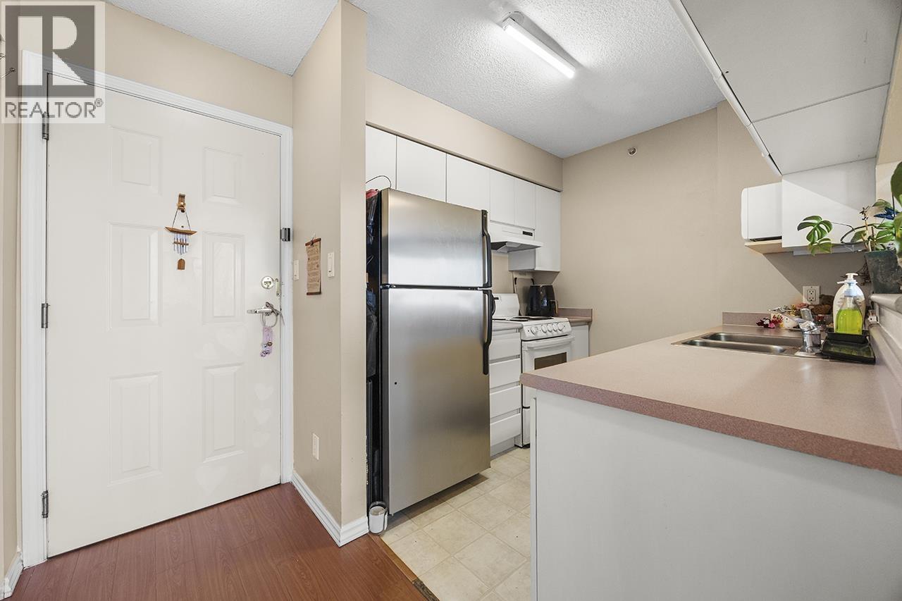 910 3489 Ascot Place, Vancouver, British Columbia  V5R 6B6 - Photo 9 - R3118564