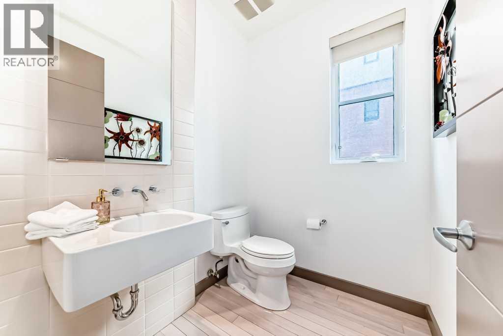 701 Aspen Meadows Hill SW, Calgary, Alberta  T3H 0G4 - Photo 19 - A2302997