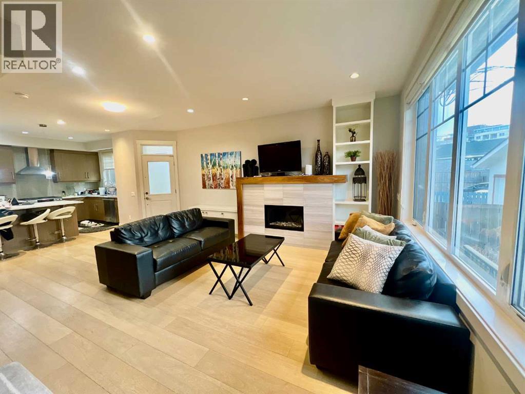 2, 924 3 Avenue NW, Calgary, Alberta  T2N 0J6 - Photo 2 - A2306191