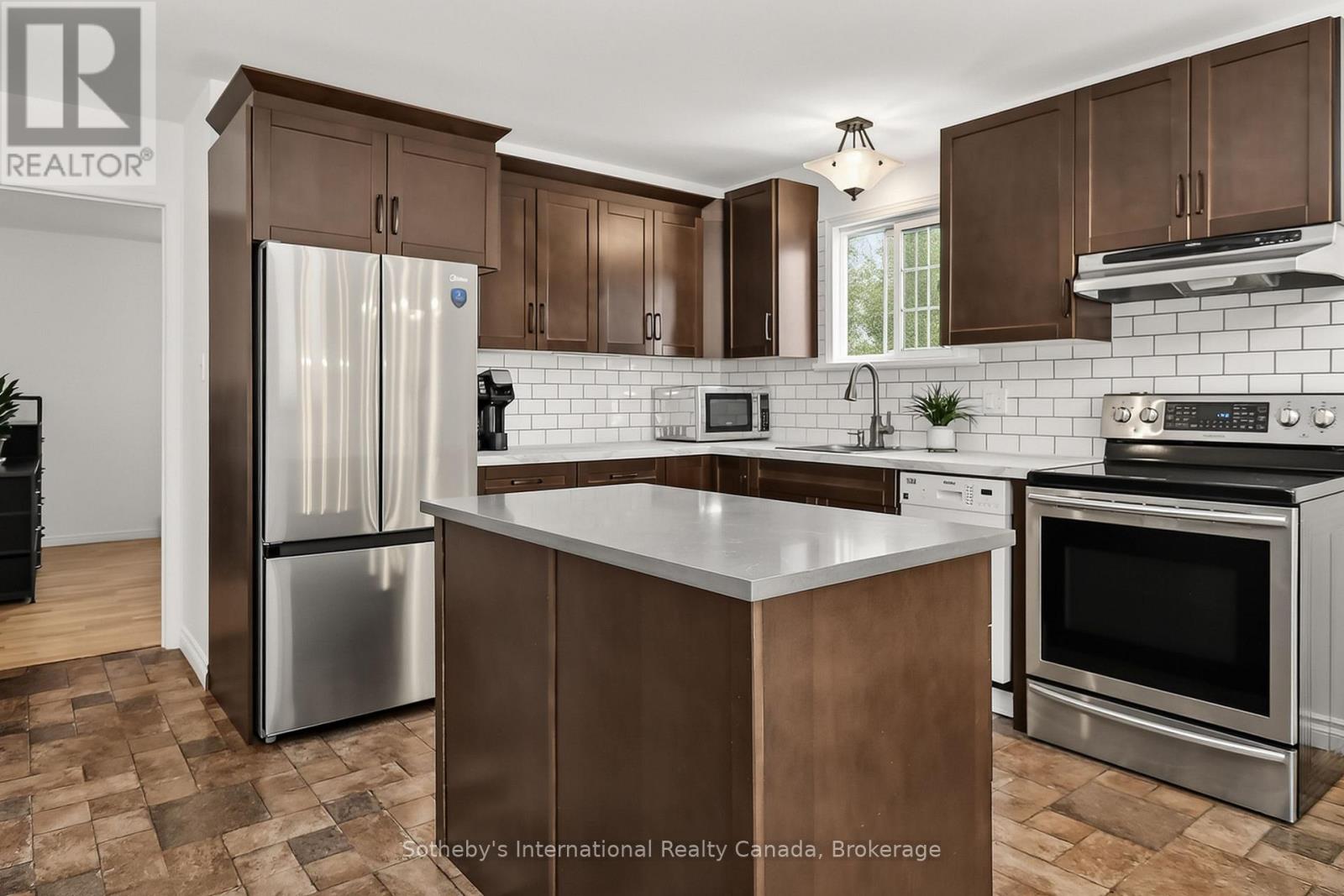 224 Beech Street, Clearview (Stayner), Ontario  L0M 1S0 - Photo 5 - S13068522