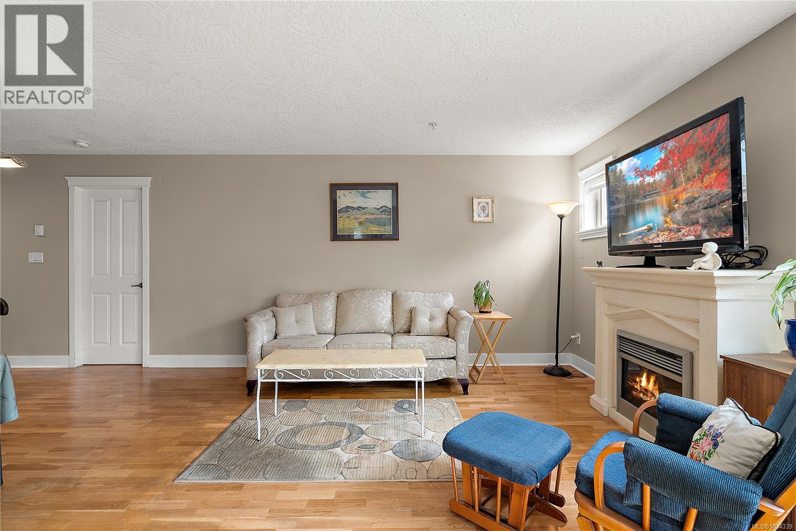 202 2717 Peatt Rd, Langford, British Columbia  V9B 3V2 - Photo 5 - 1034339