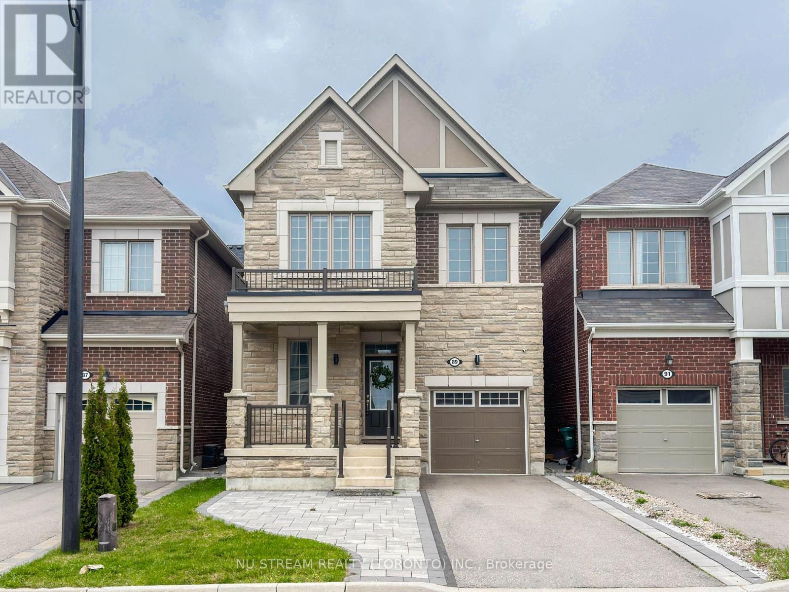 89 HARTNEY DRIVE, Richmond Hill, Ontario
