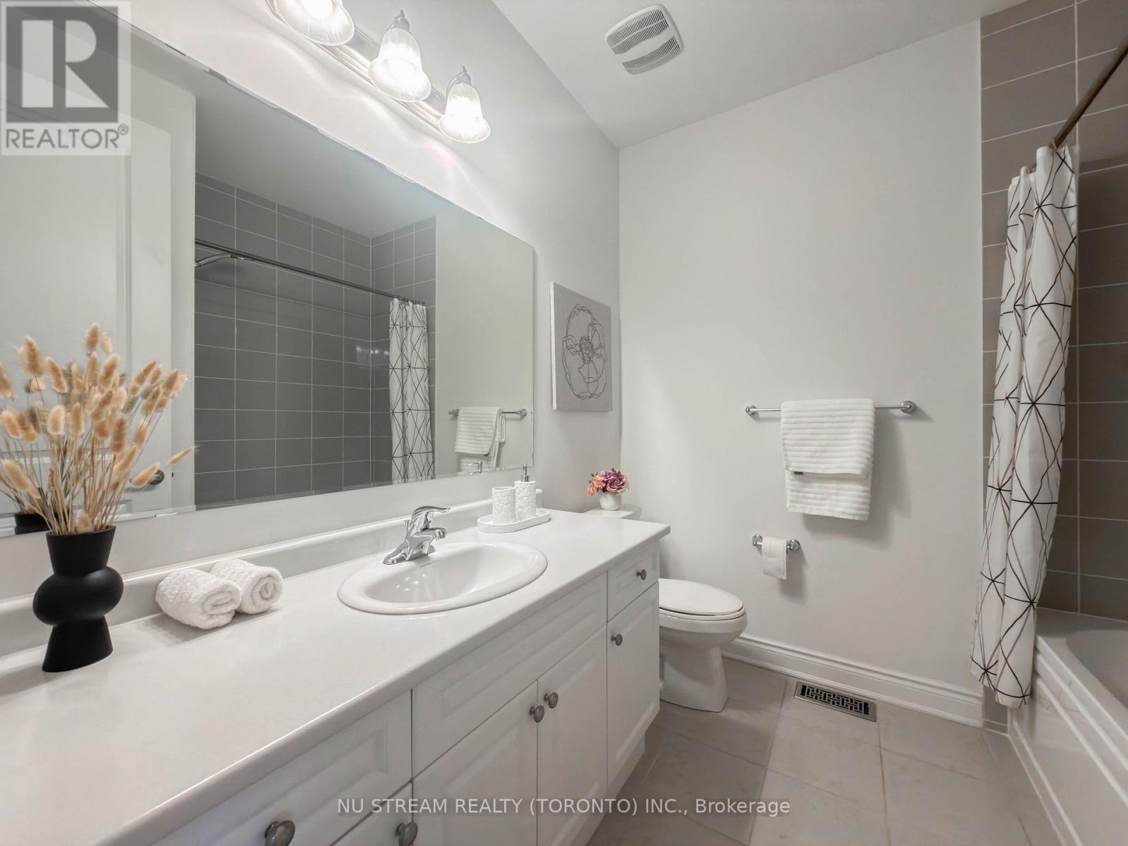 89 Hartney Drive, Richmond Hill, Ontario  L4S 0K5 - Photo 14 - N13072324
