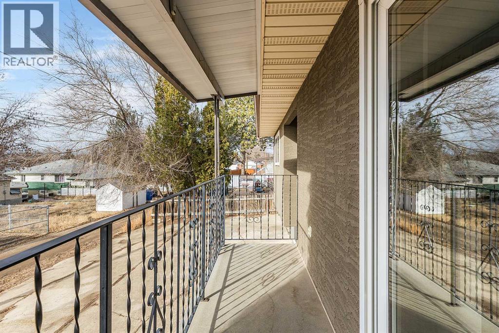 261 5 Street Nw, Medicine Hat, Alberta  T1A 7X9 - Photo 35 - A2294752