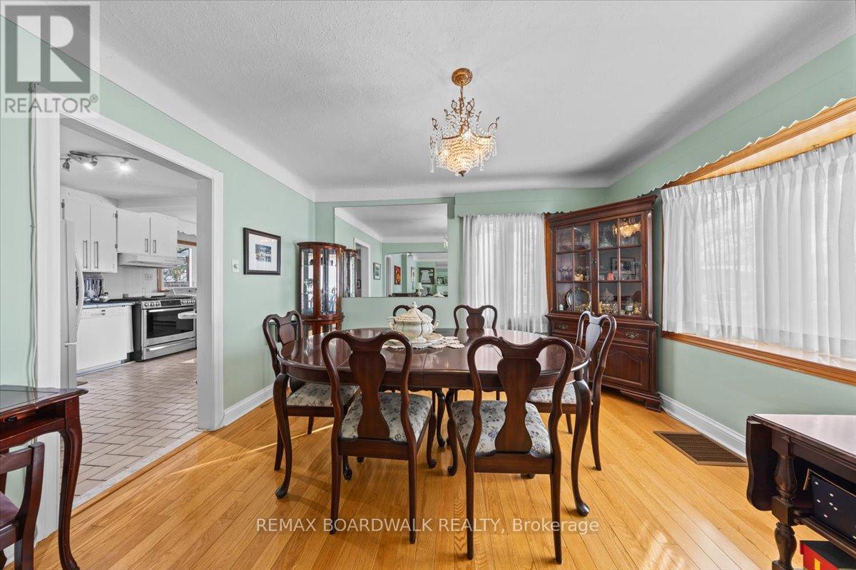961 Kingsmere Avenue, Ottawa, Ontario  K2A 3K3 - Photo 10 - X13073194