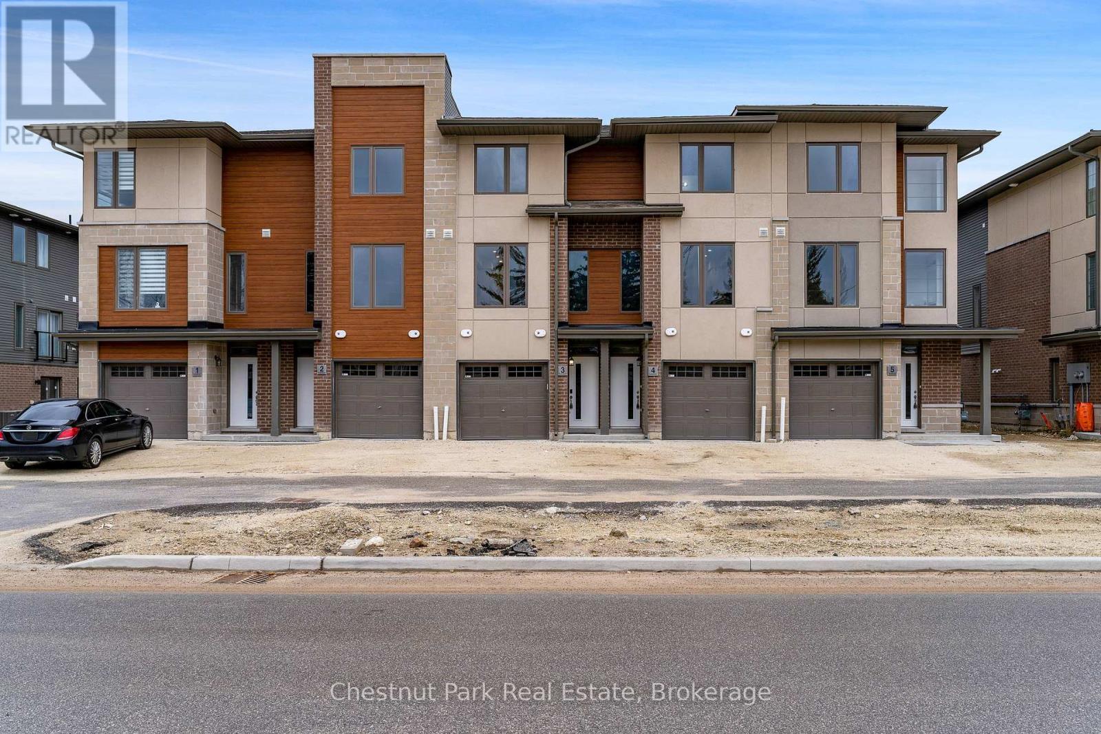 3 - 35 DAWSON DRIVE, Collingwood, Ontario