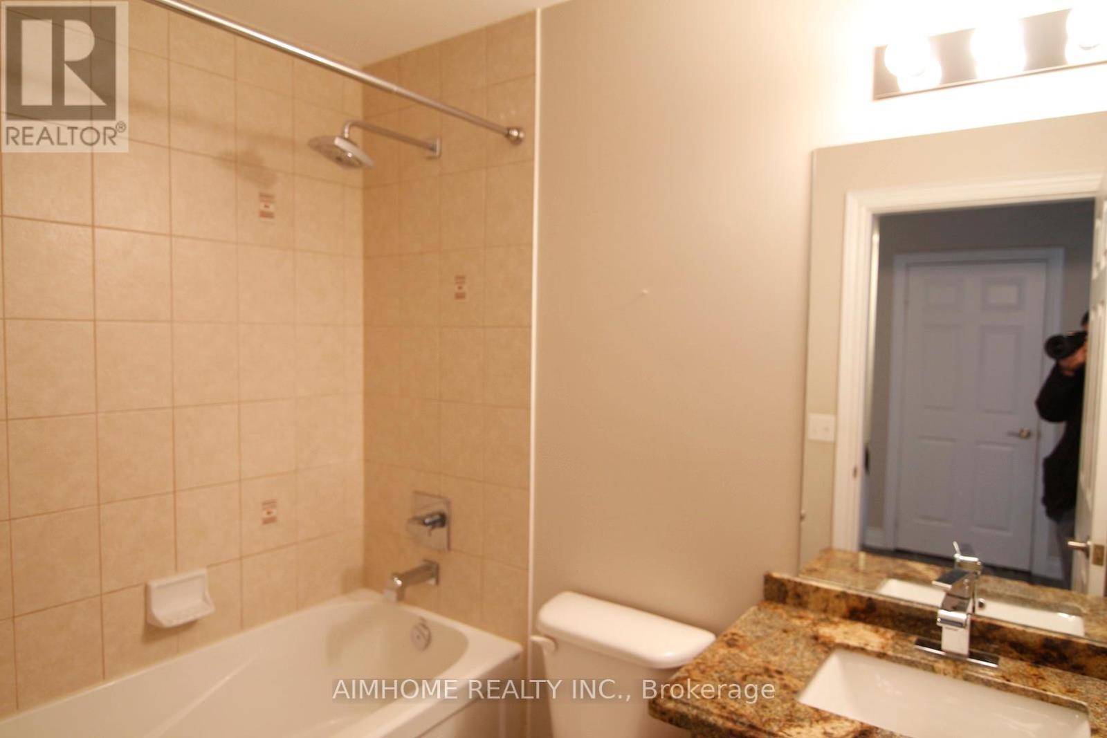 27 - 2460 Prince Michael Drive, Oakville, Ontario  L6H 0G8 - Photo 16 - W13062082