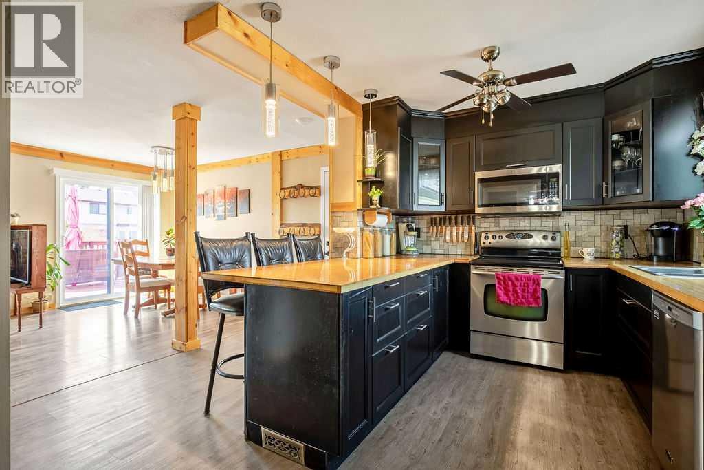 194 Abergale Close Ne, Calgary, Alberta  T2A 6J1 - Photo 5 - A2306624