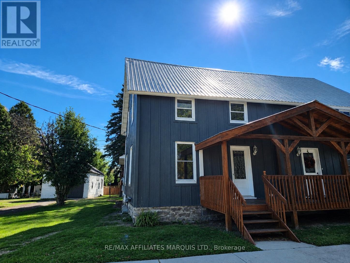 12 OAK STREET, South Glengarry, Ontario