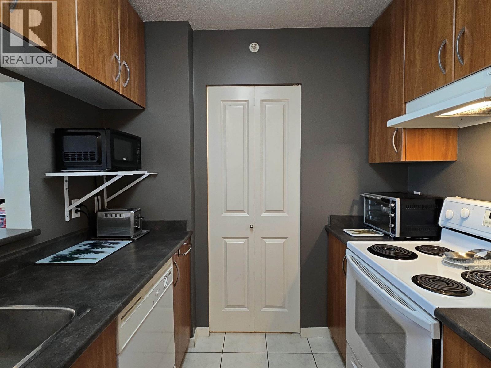 810 3663 Crowley Drive, Vancouver, British Columbia  V5R 6H4 - Photo 11 - R3118389