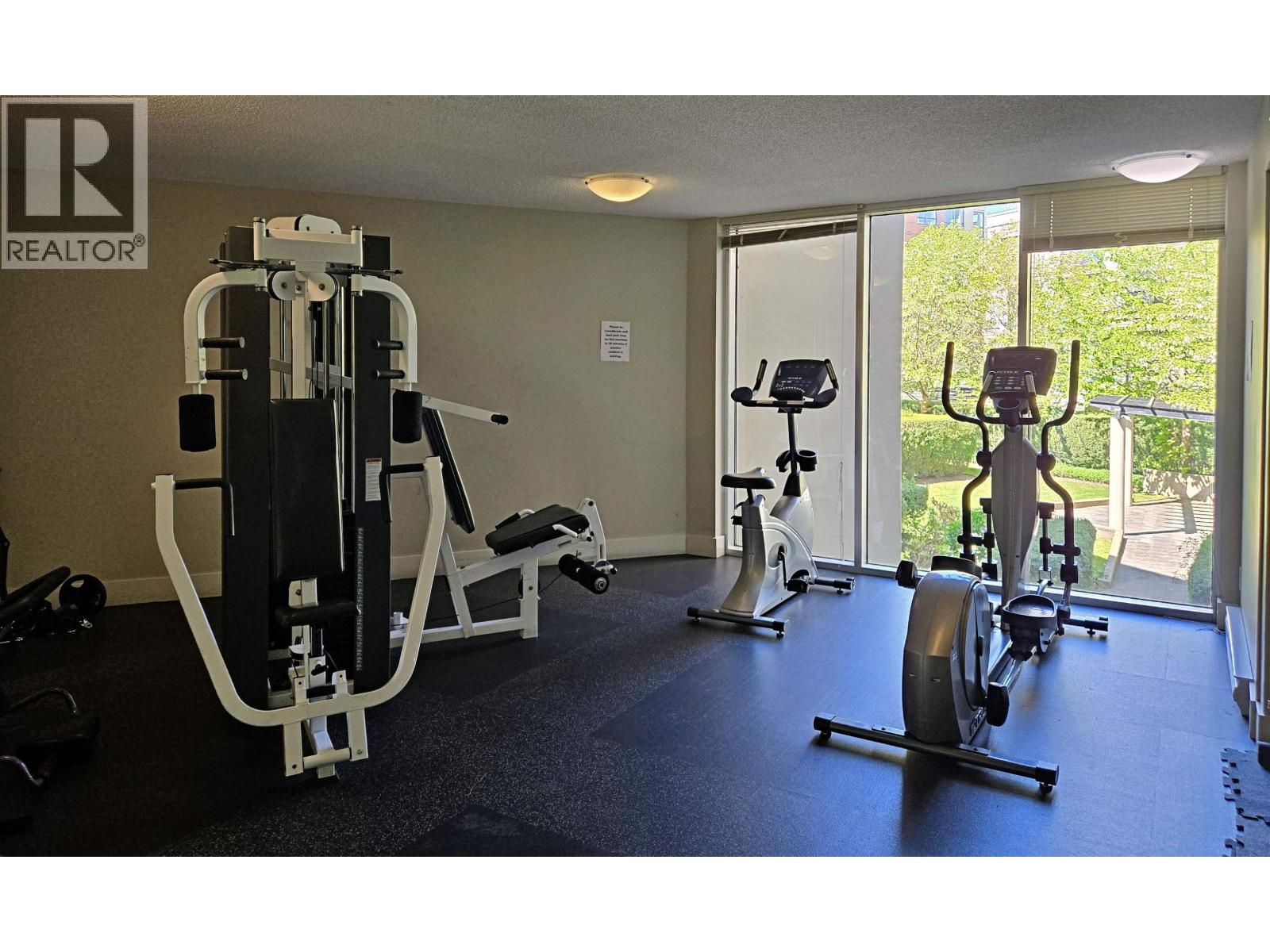 810 3663 Crowley Drive, Vancouver, British Columbia  V5R 6H4 - Photo 15 - R3118389