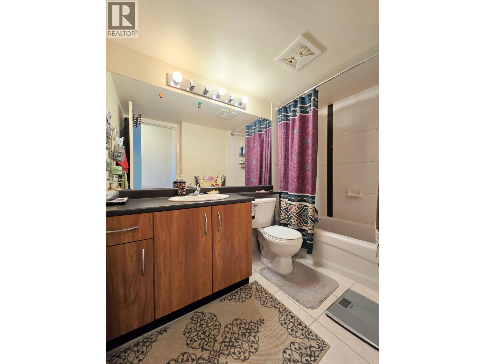 810 3663 Crowley Drive, Vancouver, British Columbia  V5R 6H4 - Photo 7 - R3118389