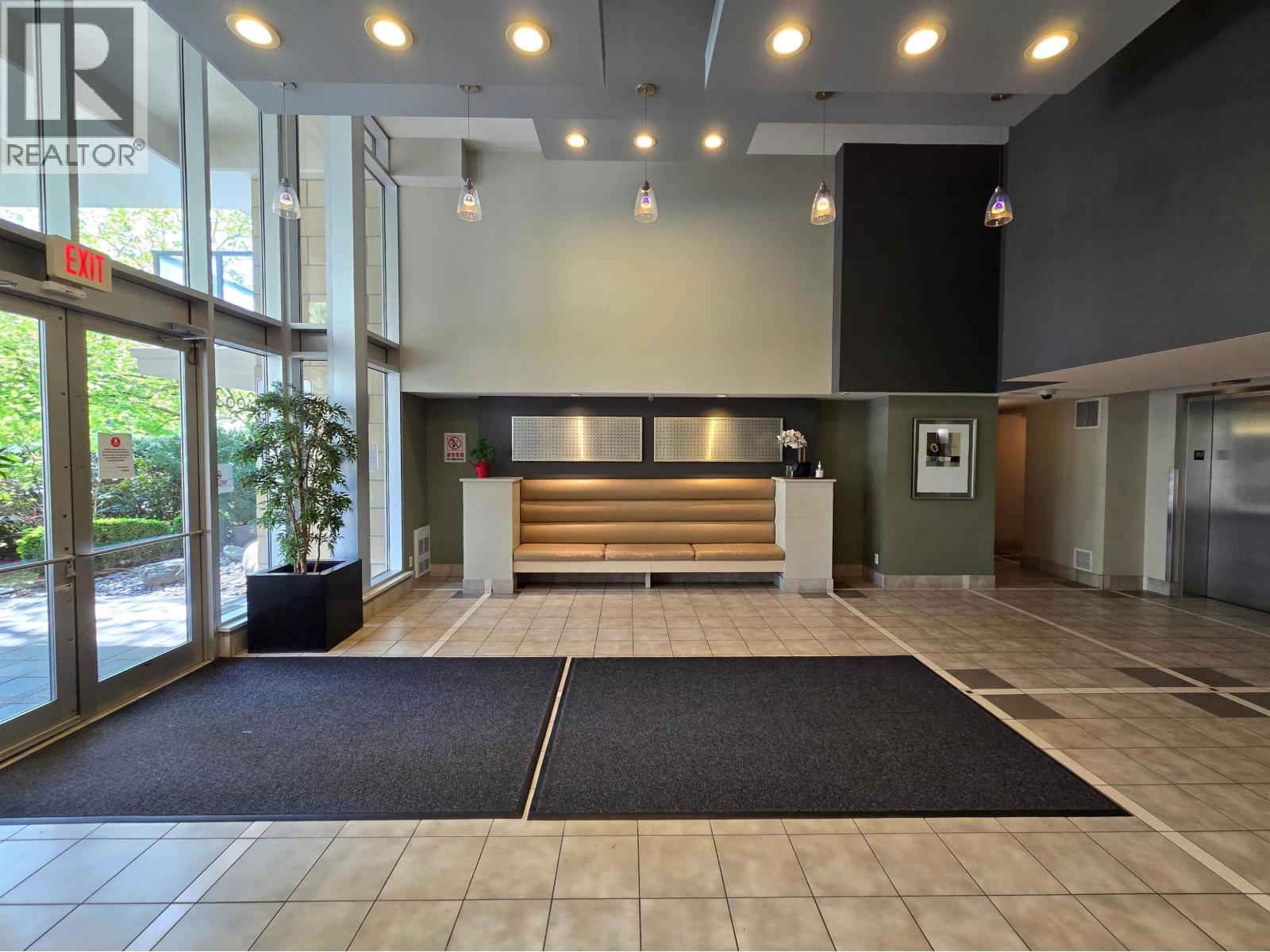 810 3663 Crowley Drive, Vancouver, British Columbia  V5R 6H4 - Photo 17 - R3118389