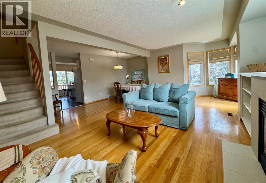 131 Patina Rise Sw, Calgary, Alberta  T3H 3R5 - Photo 7 - A2302251