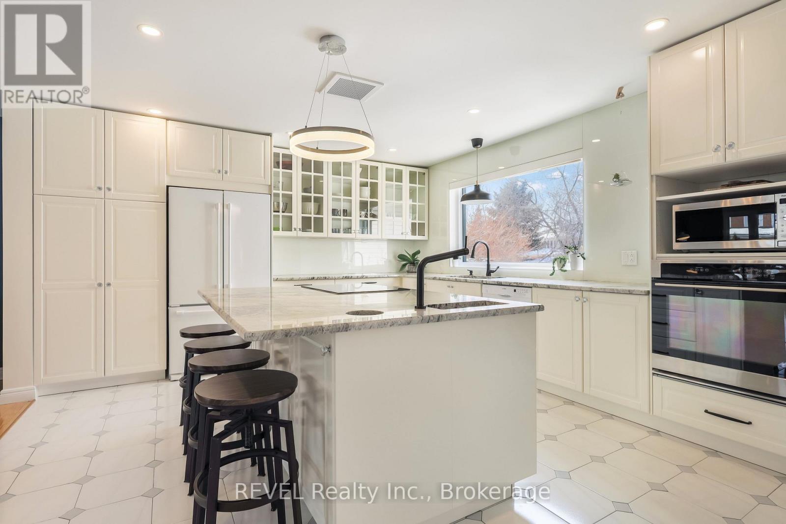 5179 Southgate Avenue, Niagara Falls, Ontario  L2E 7G4 - Photo 7 - X13073266