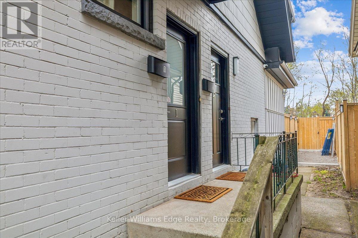 1 - 128 Gage Avenue S, Hamilton, Ontario  L8M 3E1 - Photo 2 - X13073224