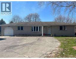 2302 SNYDERS Road E, Petersburg, Ontario