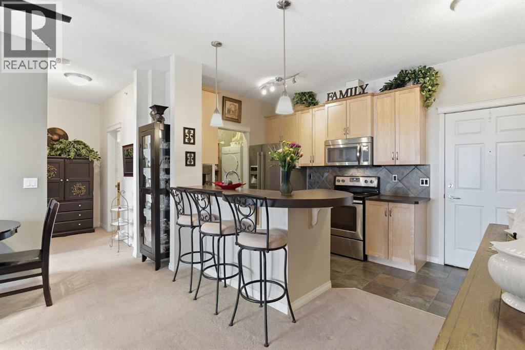 305, 37 Prestwick Drive SE, Calgary, Alberta  T2Z 4Z2 - Photo 9 - A2289602