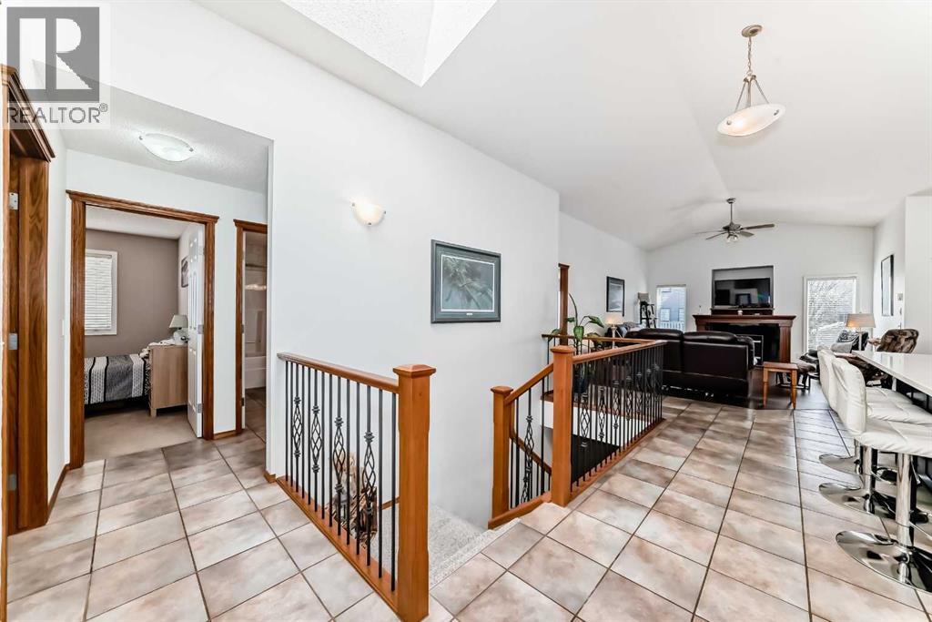 112 West Creek Glen, Chestermere, Alberta  T1X 1P9 - Photo 25 - A2305395