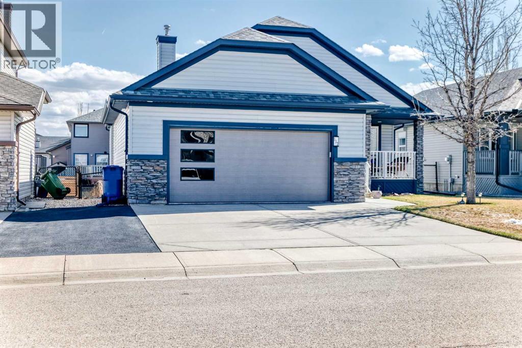 112 West Creek Glen, Chestermere, Alberta  T1X 1P9 - Photo 2 - A2305395