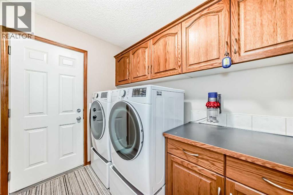 112 West Creek Glen, Chestermere, Alberta  T1X 1P9 - Photo 24 - A2305395