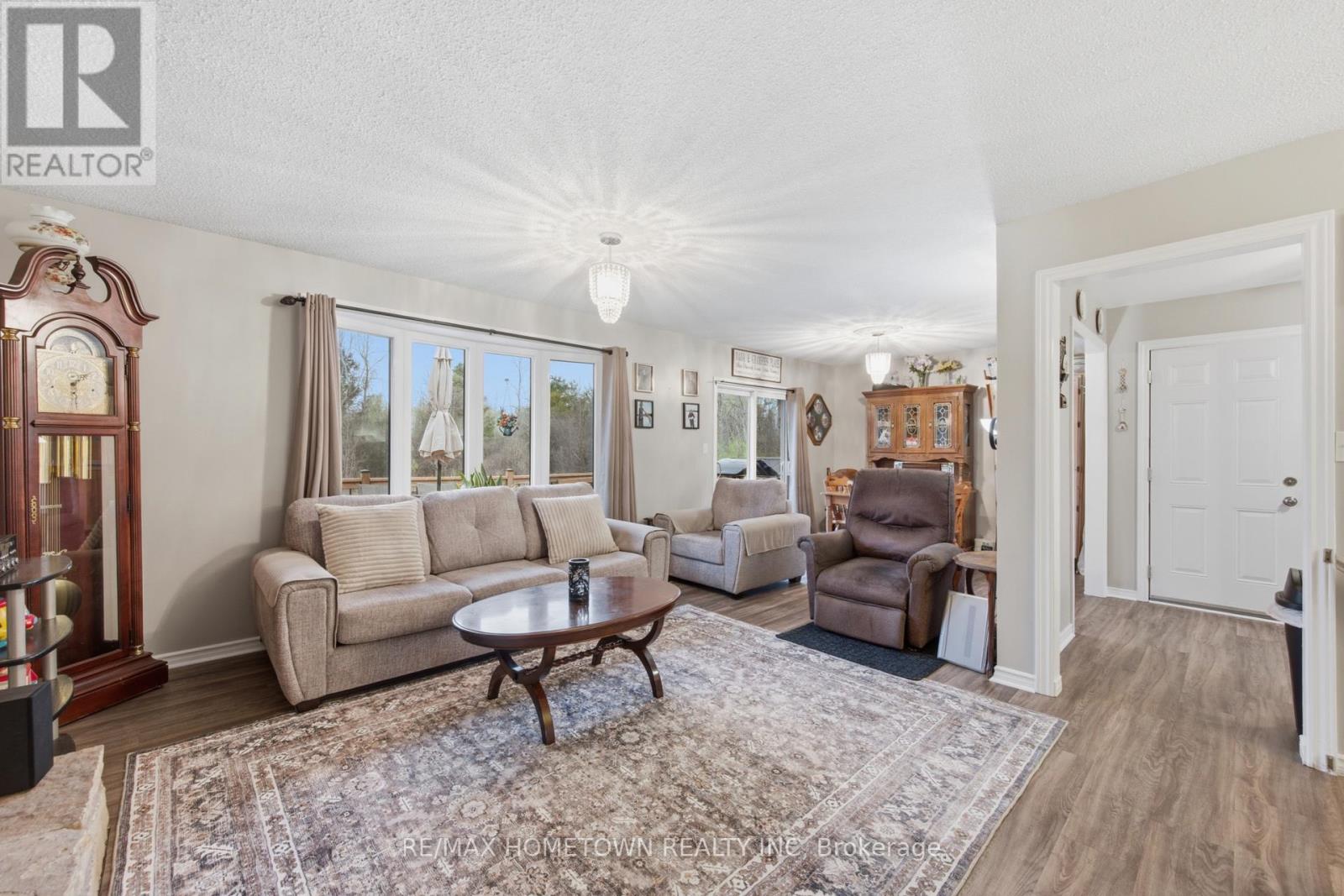 1223 Eleanor Fulford Crescent, Elizabethtown-Kitley, Ontario  K6V 5T3 - Photo 4 - X13072034