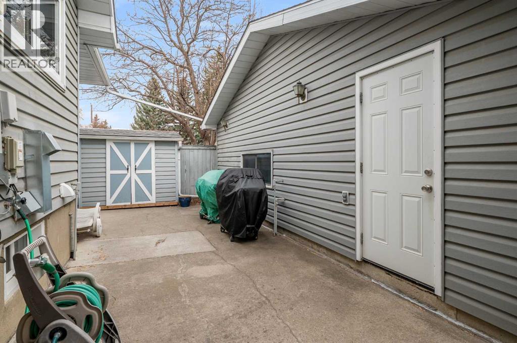 3816 Brighton Drive NW, Calgary, Alberta  T2L 1G8 - Photo 36 - A2304950