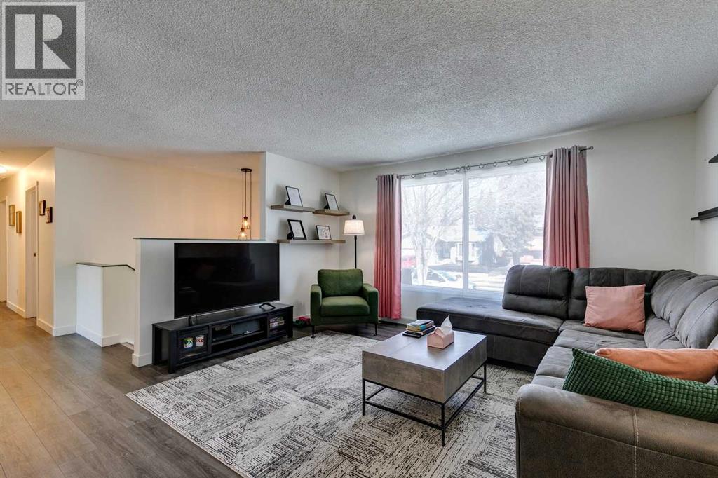 14692 Deer Ridge Drive SE, Calgary, Alberta  T2J 5Y4 - Photo 7 - A2287442