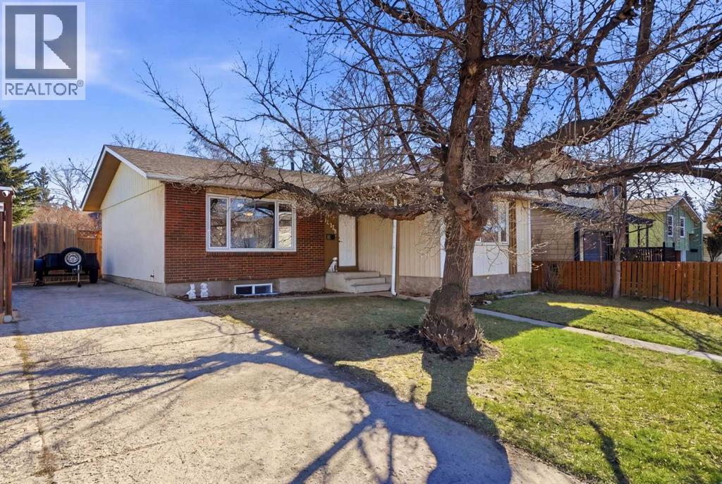 14775 Deer Ridge Drive SE, Calgary, Alberta  T2J 6A9 - Photo 2 - A2301857