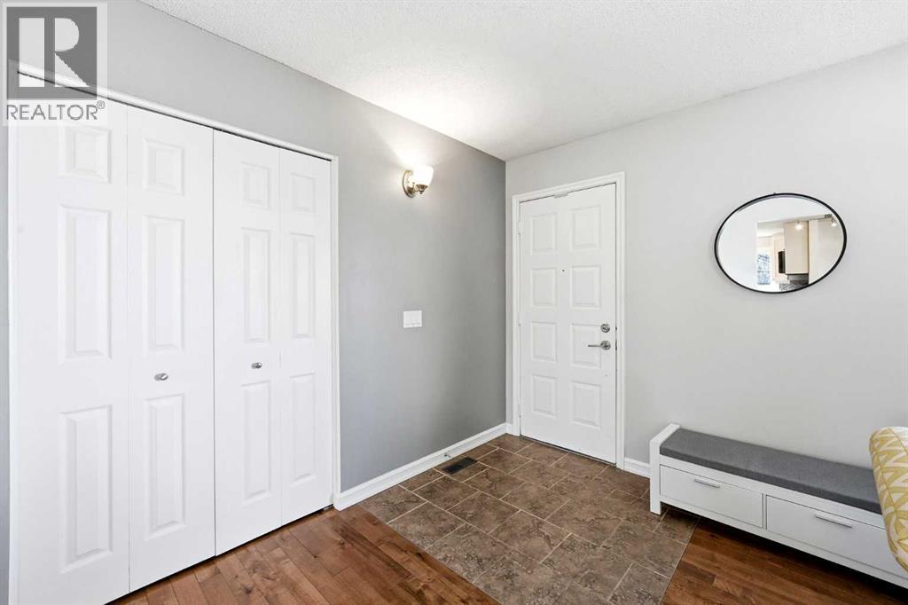 14775 Deer Ridge Drive SE, Calgary, Alberta  T2J 6A9 - Photo 5 - A2301857