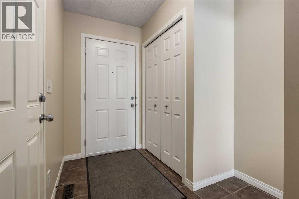 79 Copperfield Court SE, Calgary, Alberta  T2Z 4Z3 - Photo 2 - A2291671