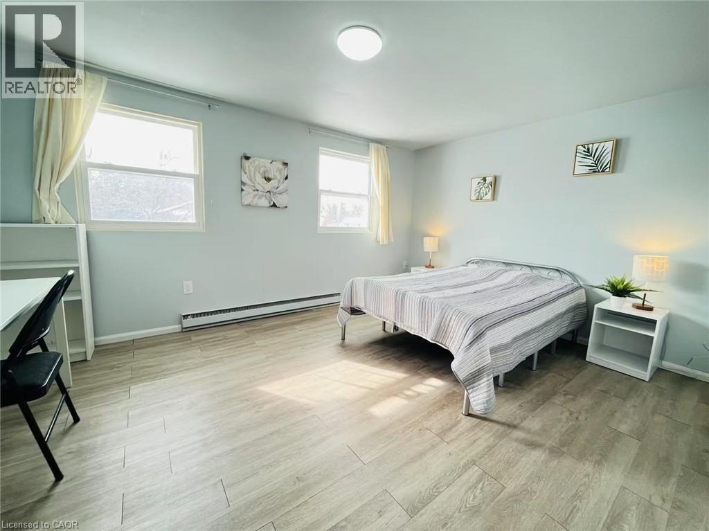 212 Westcourt Place, Waterloo, Ontario  N2L 2R7 - Photo 6 - 40820756