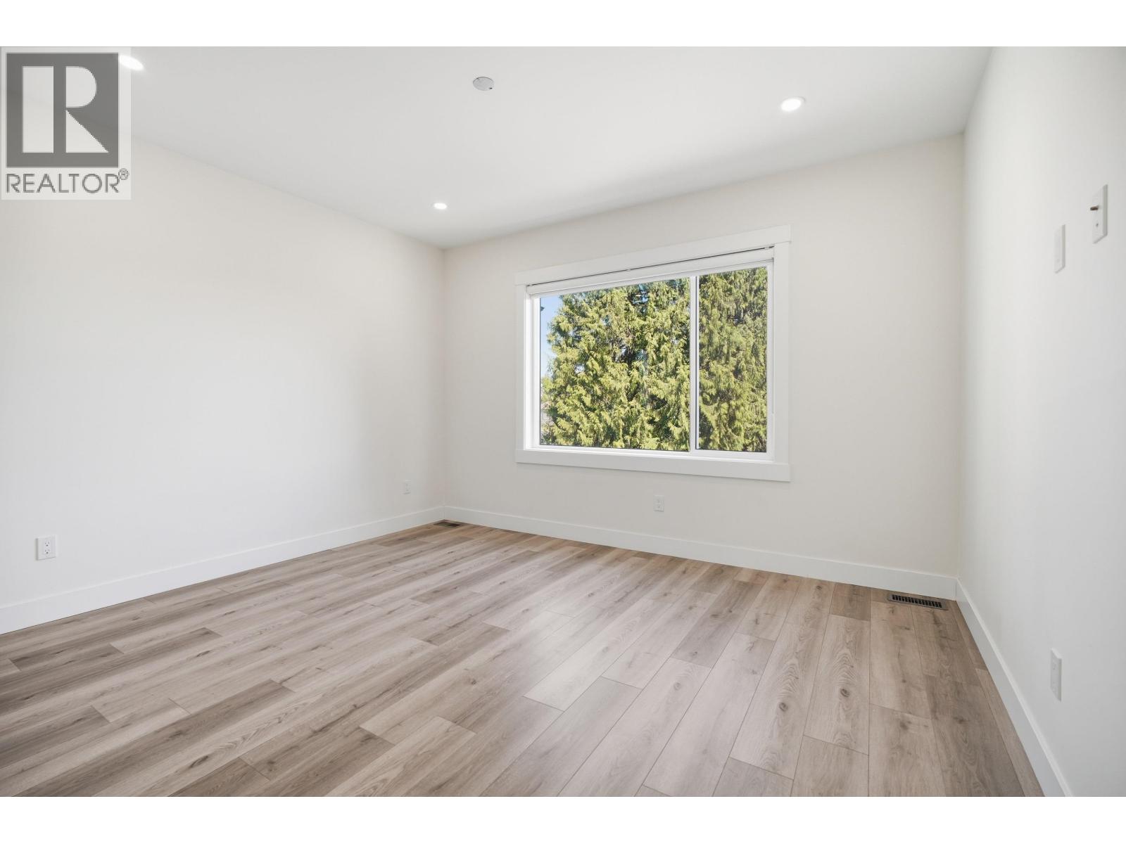 3858 Coast Meridian Road, Port Coquitlam, British Columbia  V3B 2V1 - Photo 11 - R3118610