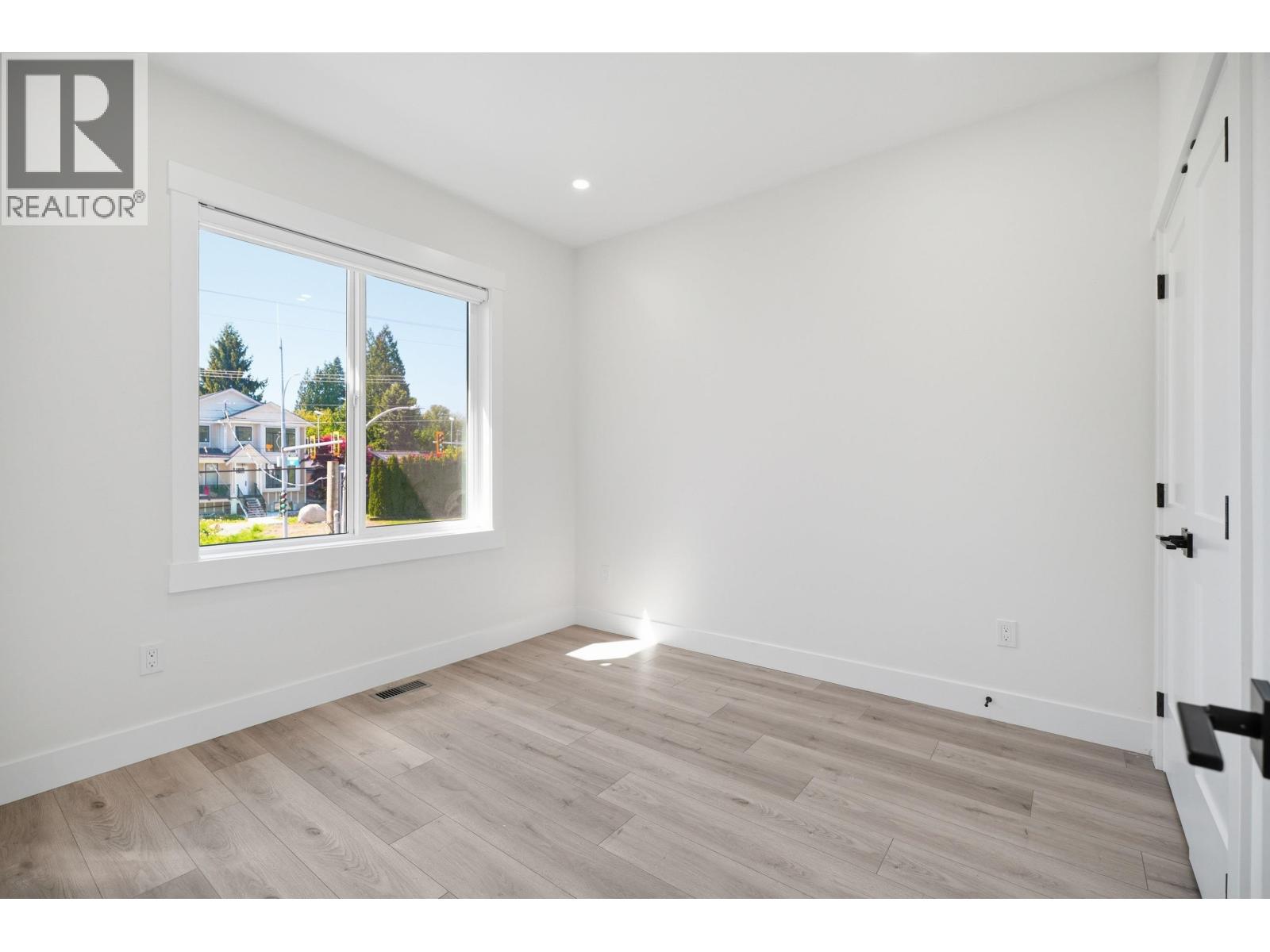 3858 Coast Meridian Road, Port Coquitlam, British Columbia  V3B 2V1 - Photo 13 - R3118610
