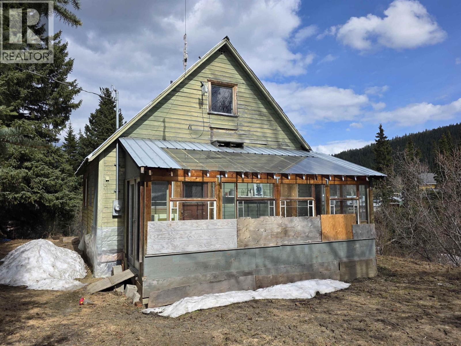 2381 POOLEY STREET, Wells, British Columbia