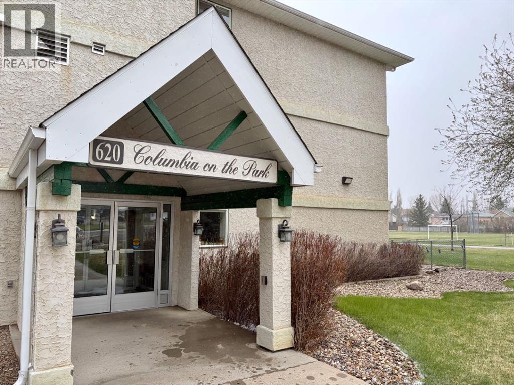 221, 620 Columbia Boulevard W, Lethbridge, Alberta  T1K 7A8 - Photo 1 - A2304914