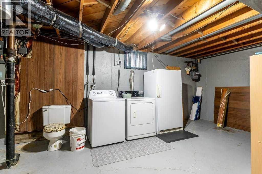 145 Baird Avenue, Cochrane, Alberta  T4C 1C7 - Photo 21 - A2297105