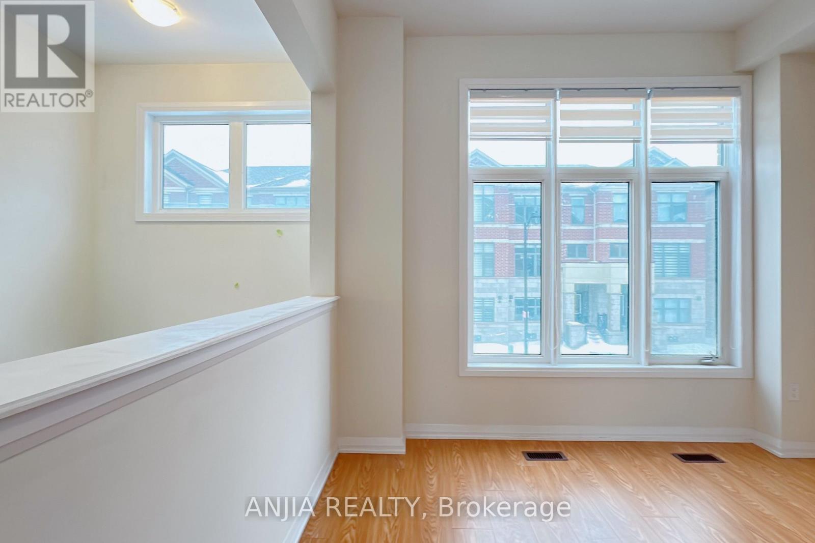33 Millman Lane, Richmond Hill, Ontario  L4S 1N7 - Photo 5 - N12760370