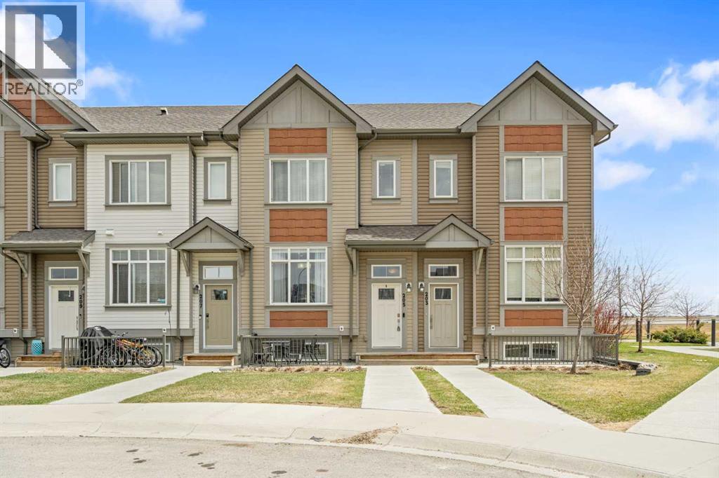 205 Copperstone Park SE, Calgary, Alberta